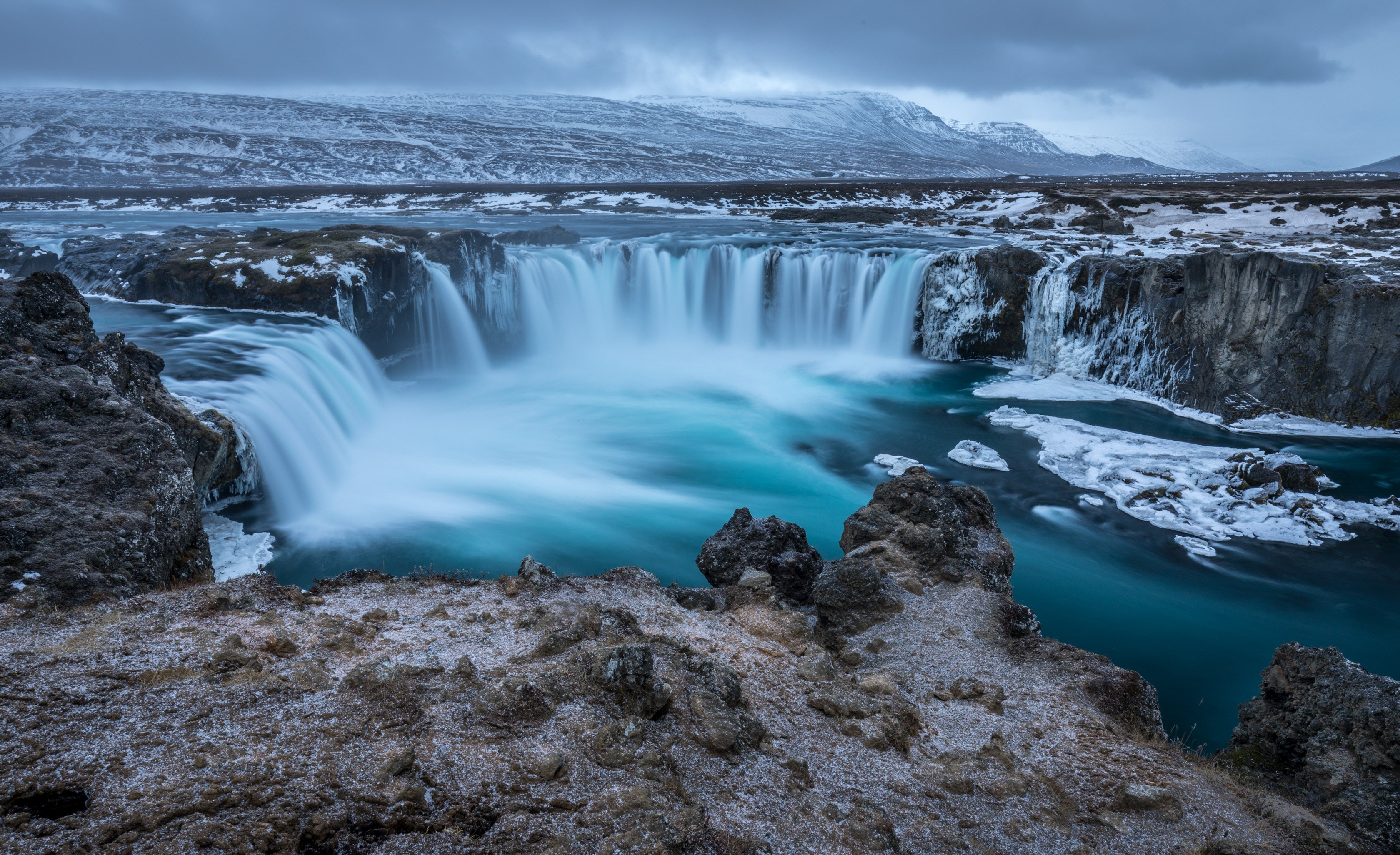 pexels pixabay 327394 - Tag til Island for at se vandfald